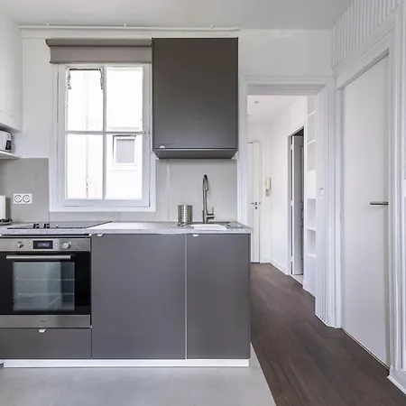 Place Leon Blum - Voltaire - 1 Bedroom Apartamento